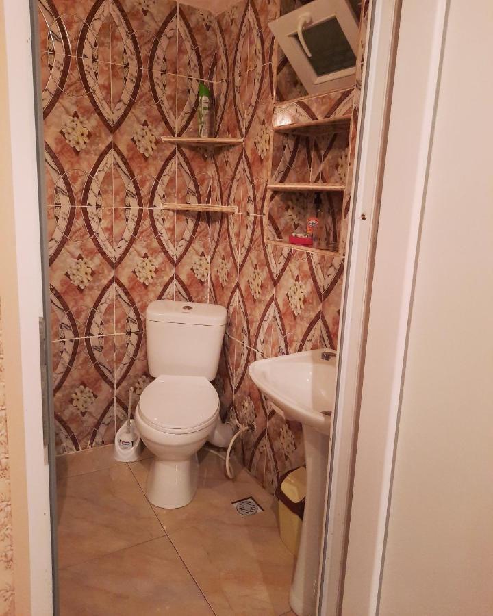 Guest House HAPPY HOUSE Koutaïssi Extérieur photo